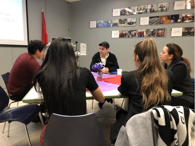 Speed Mentoring - five people around a table