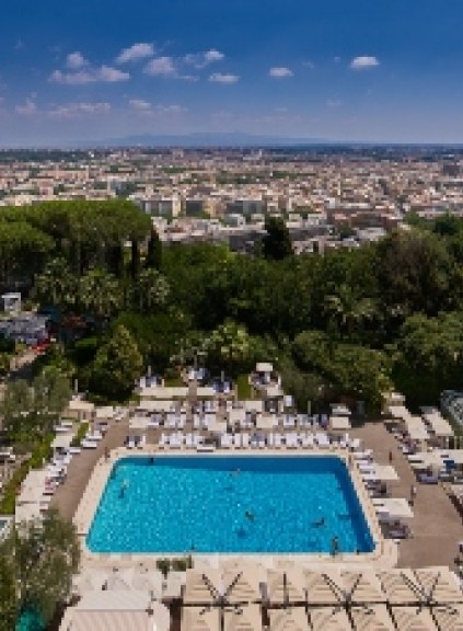 Luxury Pool View