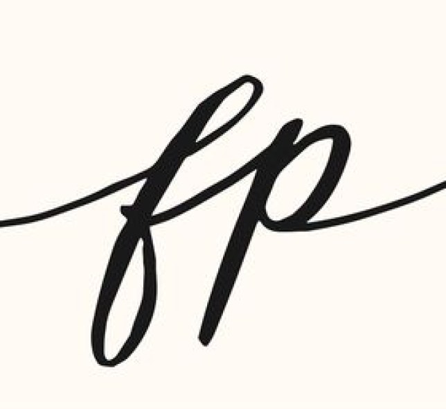 Free People Logo