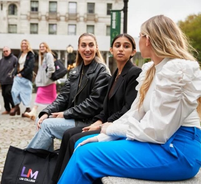 LIM students, Central Park, Plaza, Pulitzer Fountain