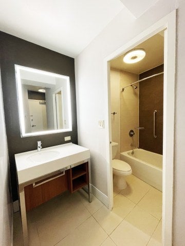 Resident's Bathroom in Double Room FOUND Study - Midtown East